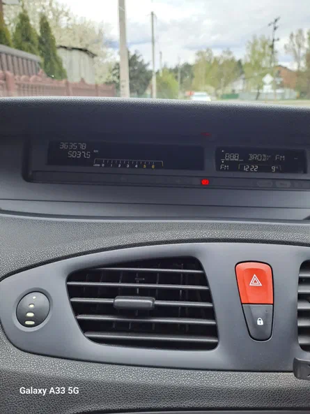 Renault Scenic 2010 - 8