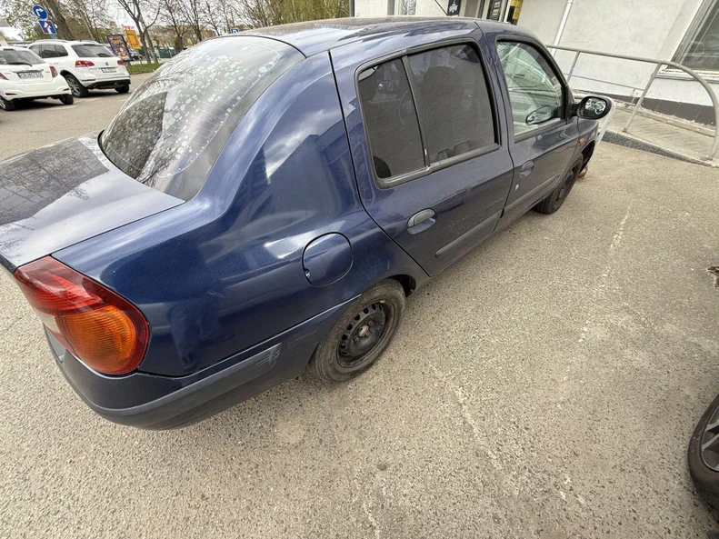 Renault Clio 2003