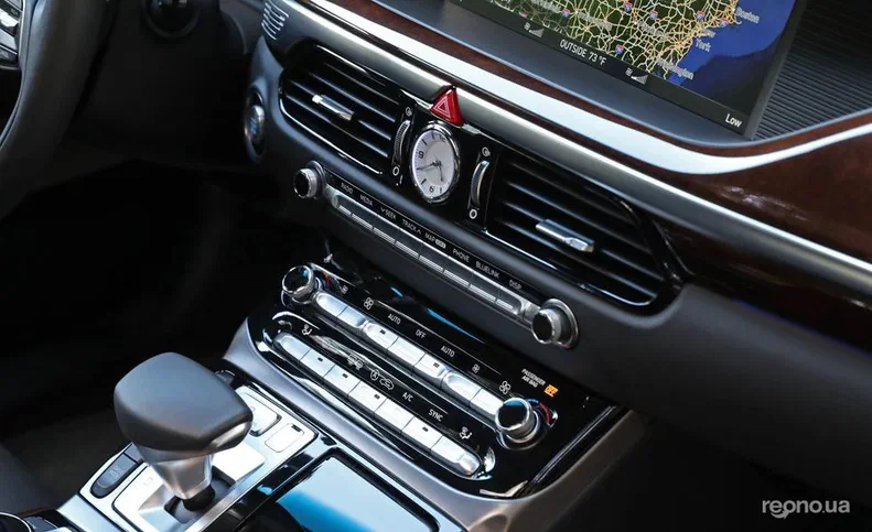 Hyundai Genesis 2017 - 22