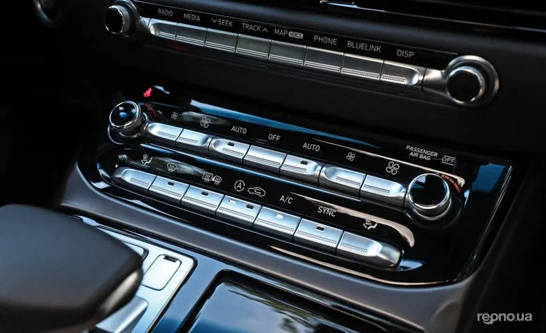 Hyundai Genesis 2017 - 24