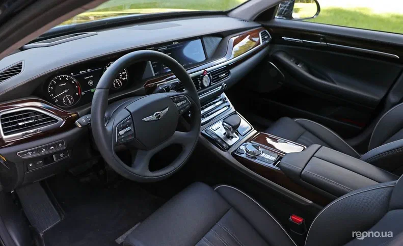 Hyundai Genesis 2017 - 12