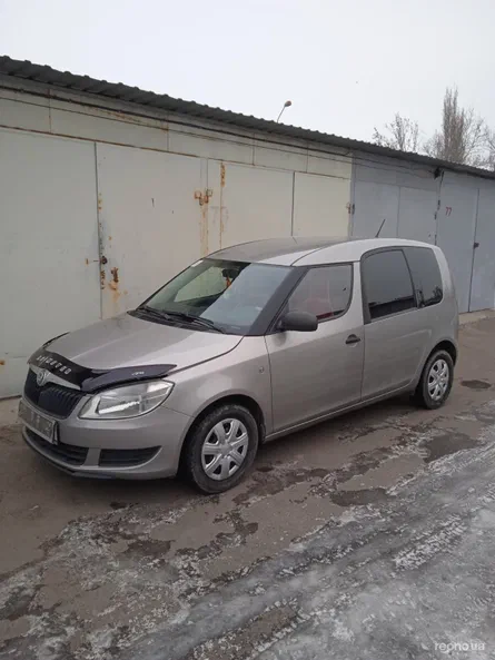 Skoda Roomster 2012