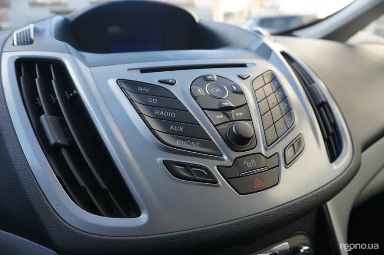 Ford Granada 2011 - 14