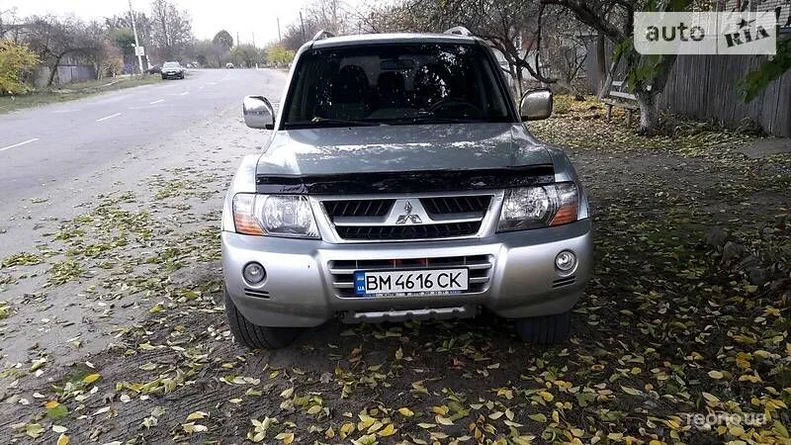 Mitsubishi Pajero 2005