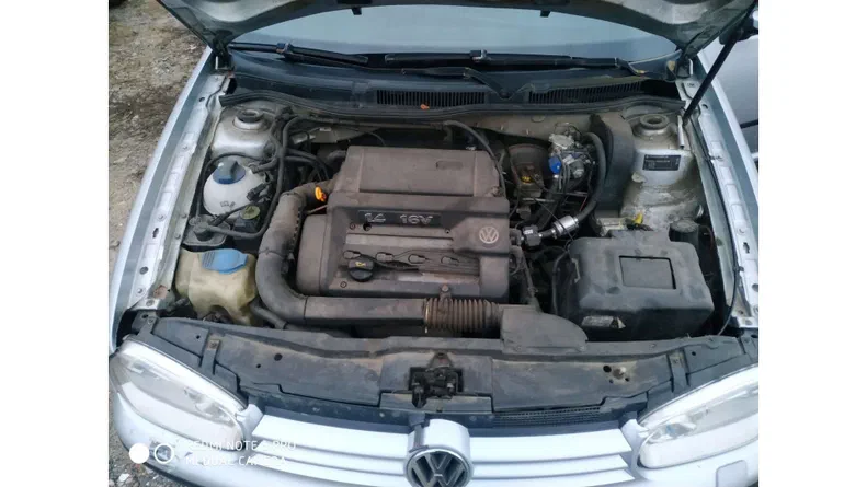 Volkswagen Golf 2004