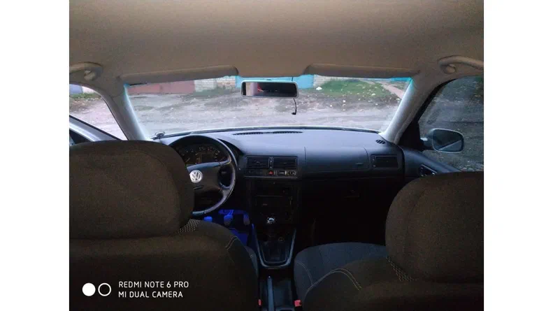 Volkswagen Golf 2004 - 5