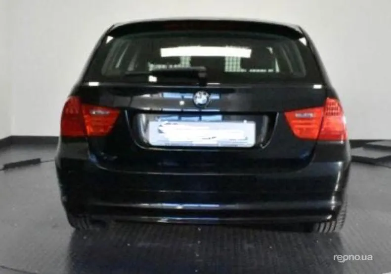 BMW 318 2011