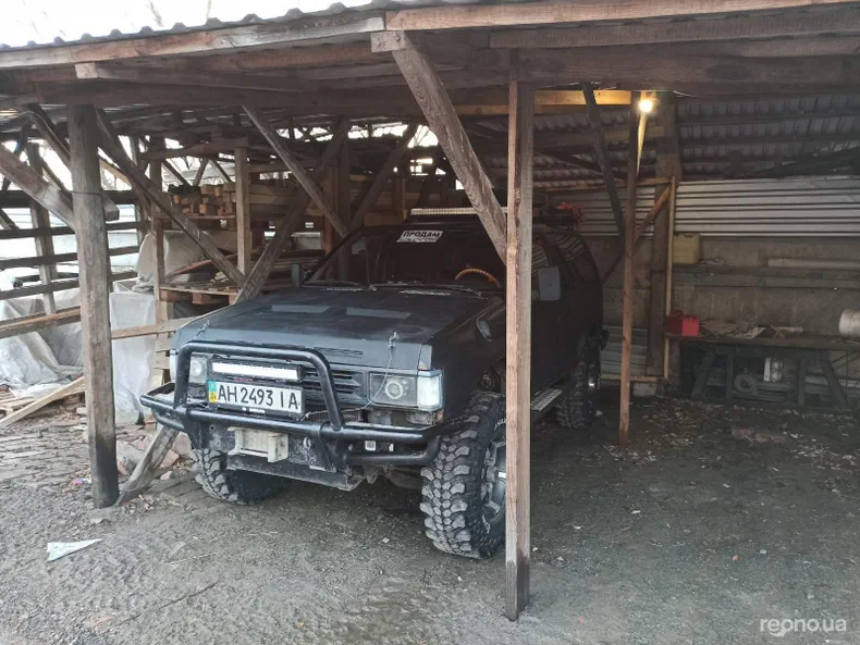 Nissan Terrano 1988 - 8