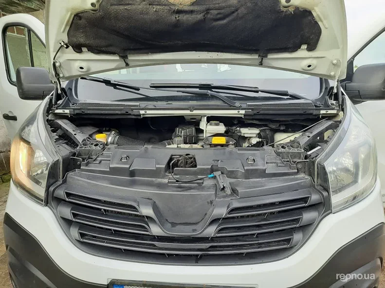 Renault Trafic 2015 - 13