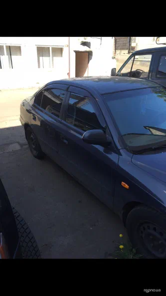 Hyundai Elantra 2002