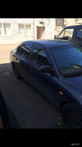 Hyundai Elantra 2002
