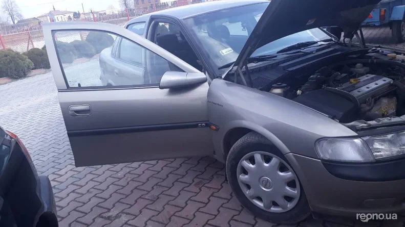 Opel Vectra 1998 - 6