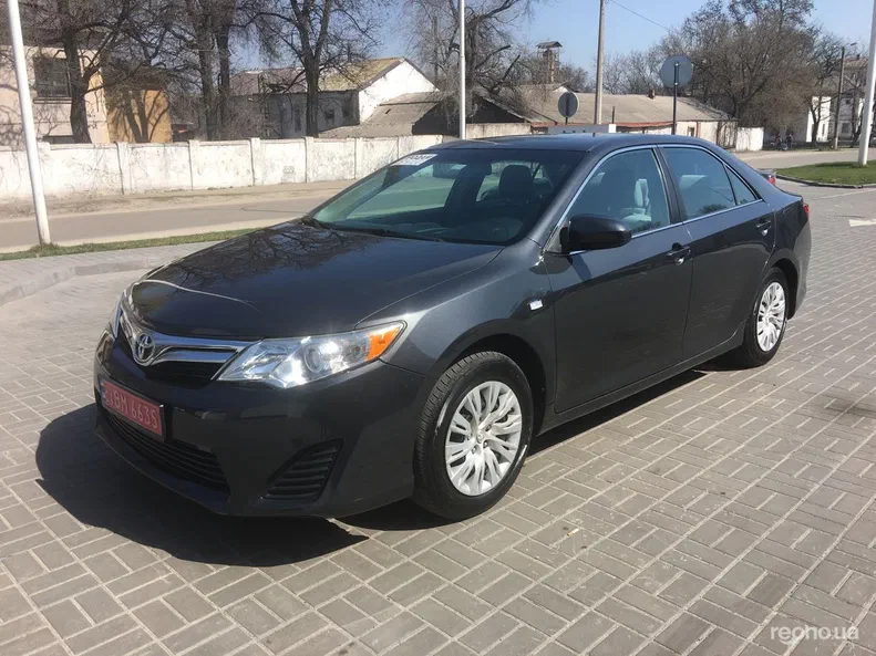 Toyota Camry 2014