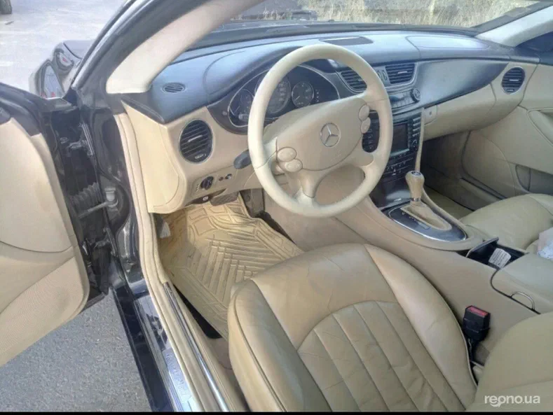 Mercedes-Benz CLS 2005 - 7