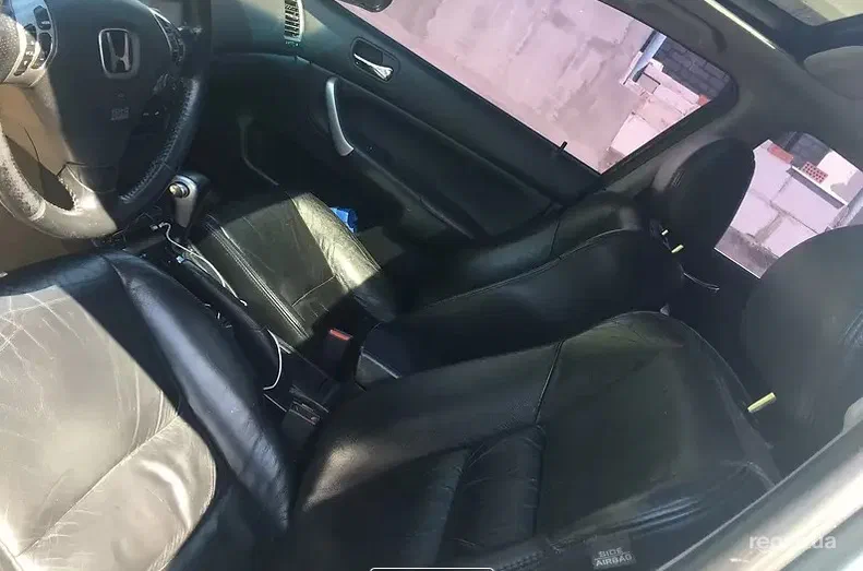 Honda Accord 2004 - 6