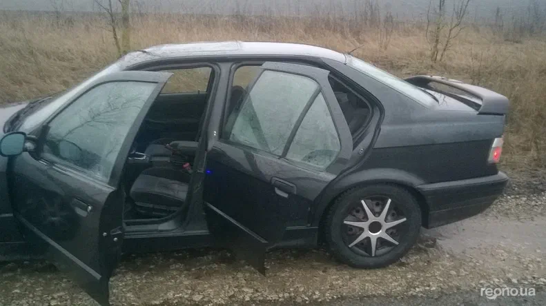 BMW 3 серія 1994 - 5