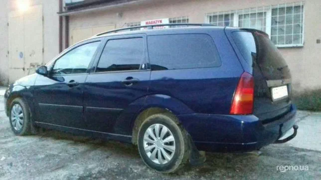 Ford Focus 2000 - 5