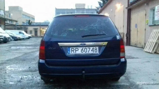 Ford Focus 2000