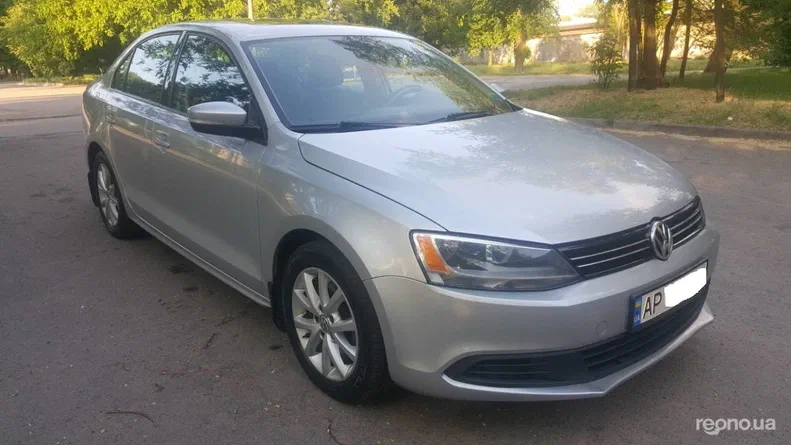 Volkswagen Jetta 2012 - 6