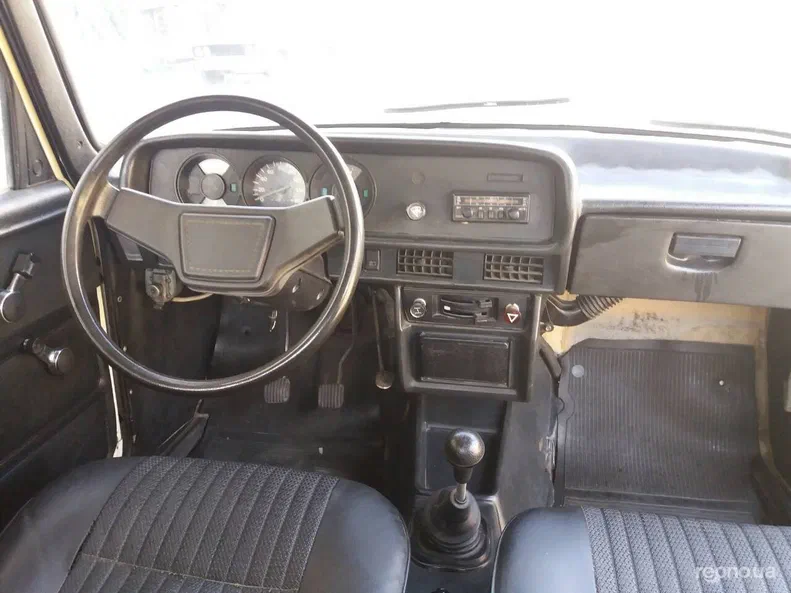 Москвич 2140 1986 - 6