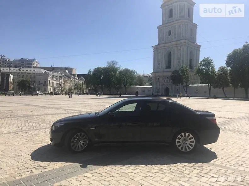 BMW 5 серія 2004 - 6