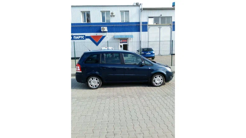 Opel Zafira 2012