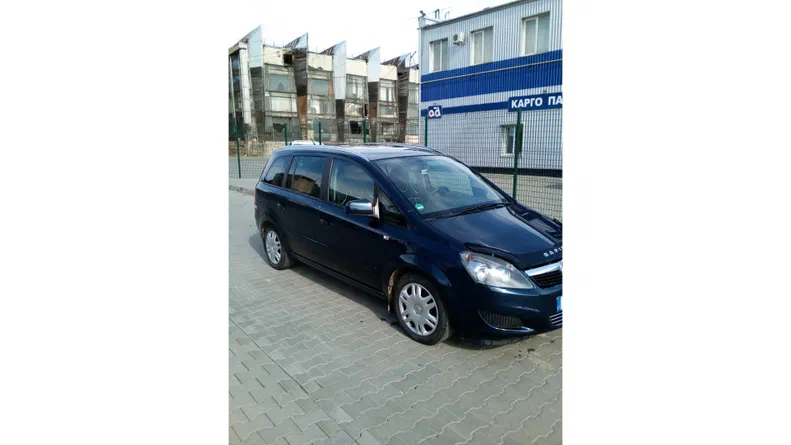 Opel Zafira 2012