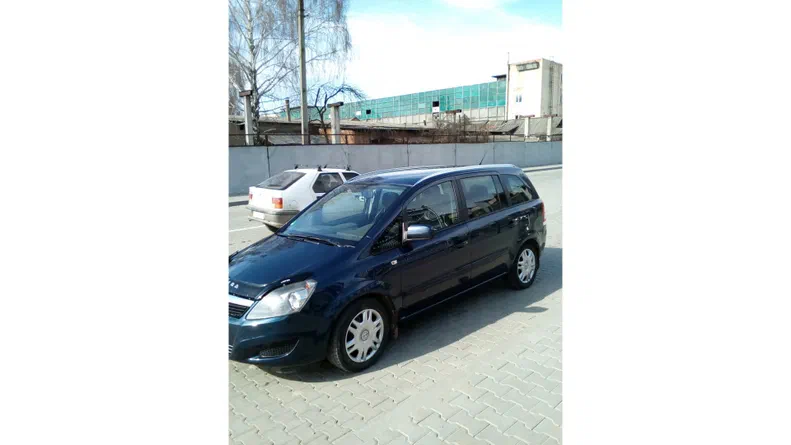 Opel Zafira 2012