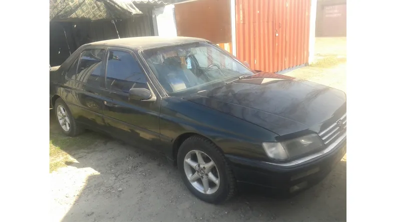 Peugeot 605 1992