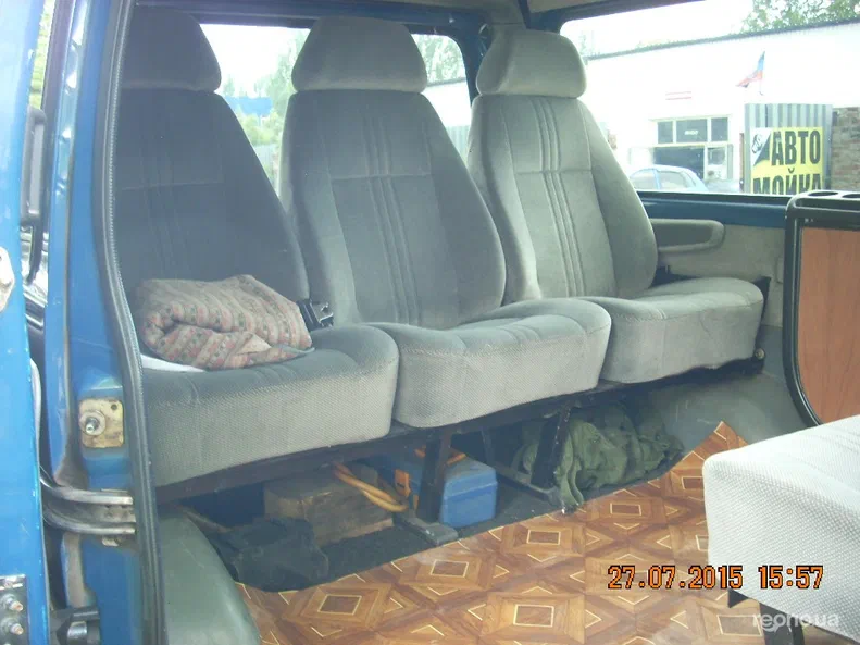 ГАЗ 2217 2003 - 21