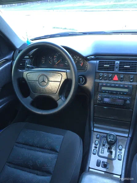 Mercedes-Benz E-Класс 1999