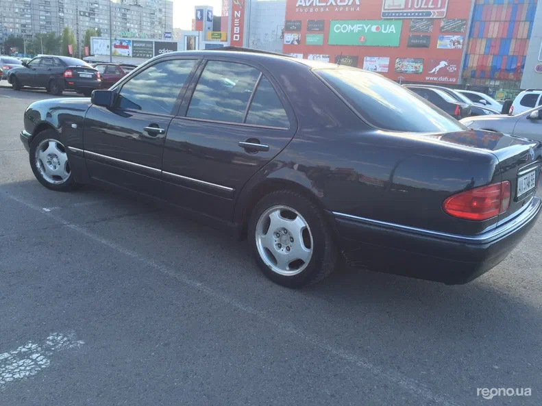 Mercedes-Benz E-Клас 1999 - 5