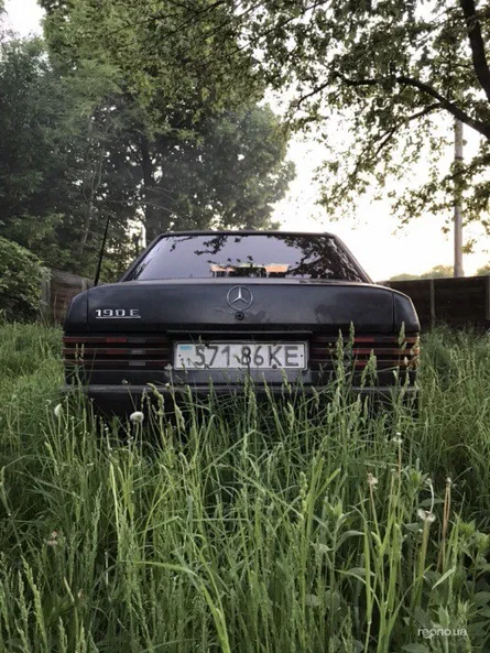 Mercedes-Benz C-Класс 1986