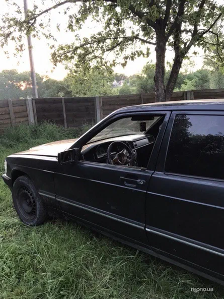 Mercedes-Benz C-Класс 1986