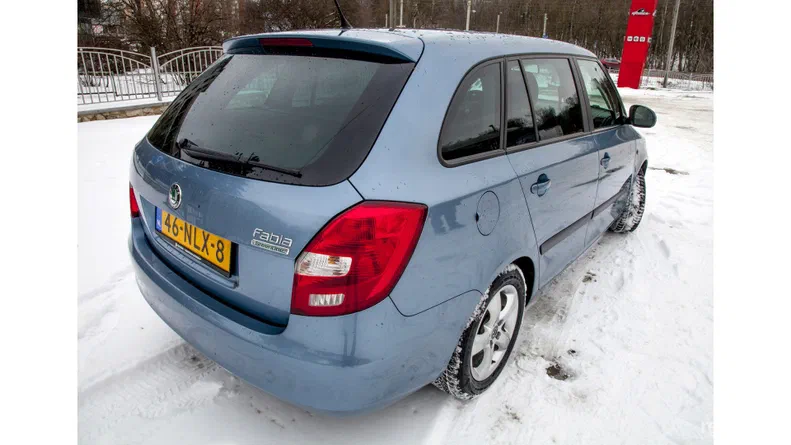 Skoda Fabia 2010 - 10