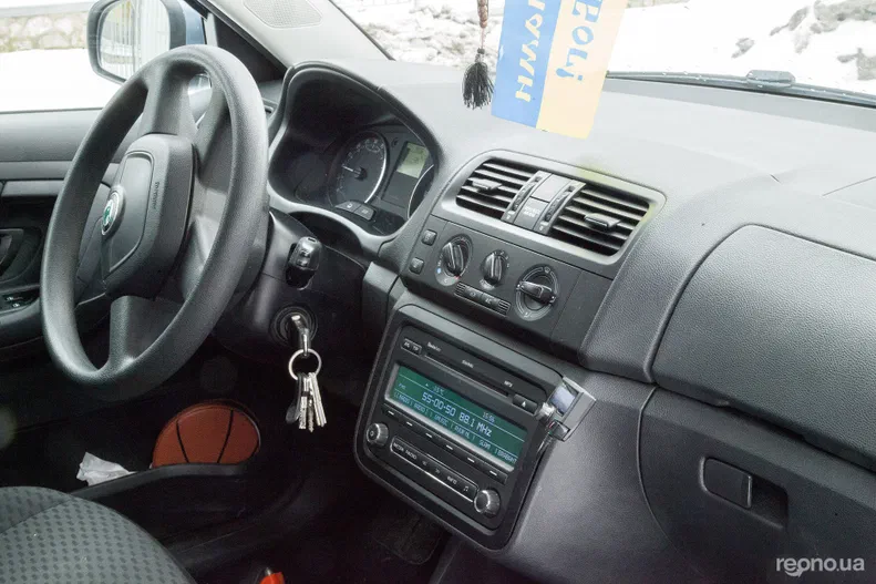 Skoda Fabia 2010 - 12