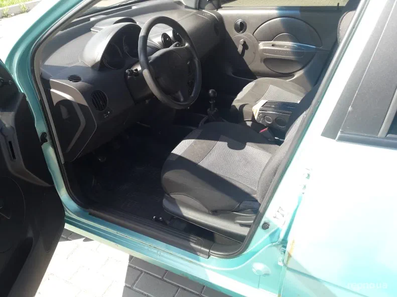 Chevrolet Aveo 2005 - 8