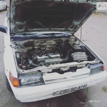 Nissan Sunny 1988