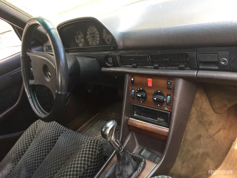 Mercedes-Benz E-Класс 1983