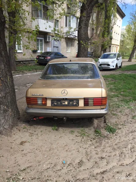 Mercedes-Benz E-Клас 1983 - 6