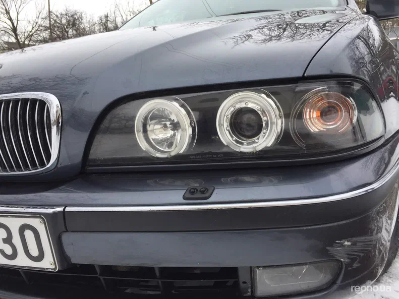 BMW 5 серія 1997 - 10