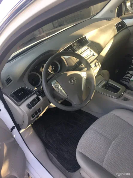 Nissan Serena 2014