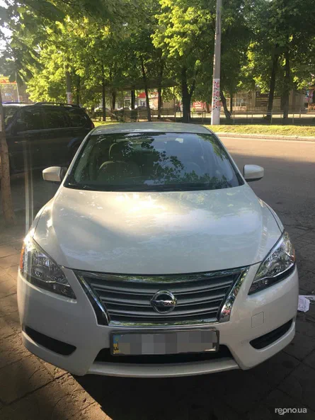 Nissan Serena 2014