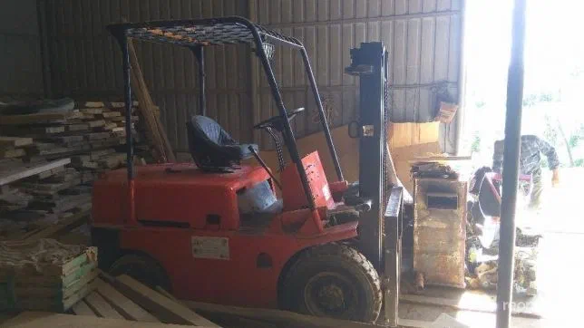 Mitsubishi FD25-F18A 2004