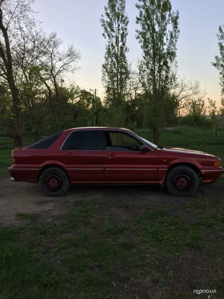 Mitsubishi Galant 1989 - 9