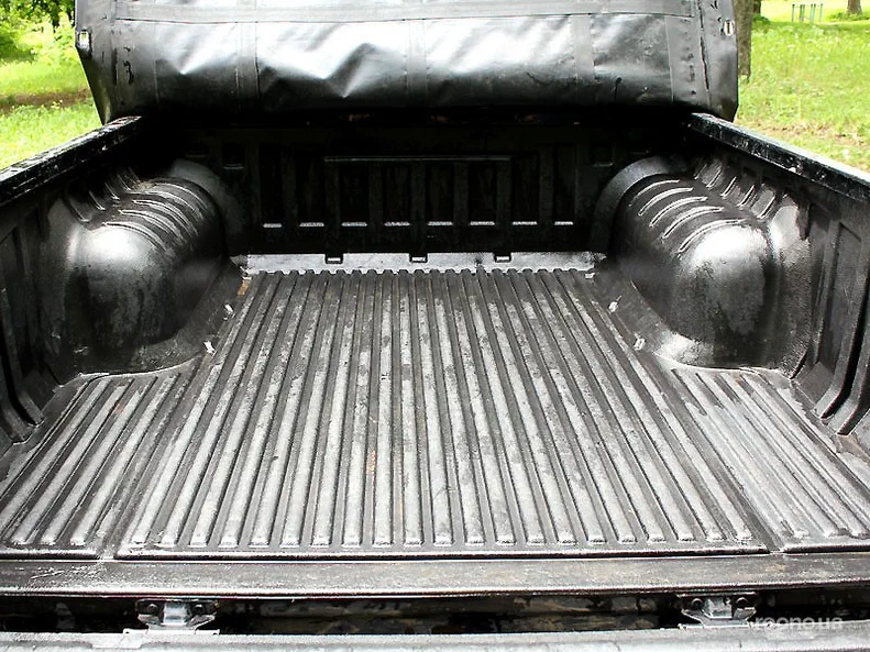 Nissan NP300 2010 - 10