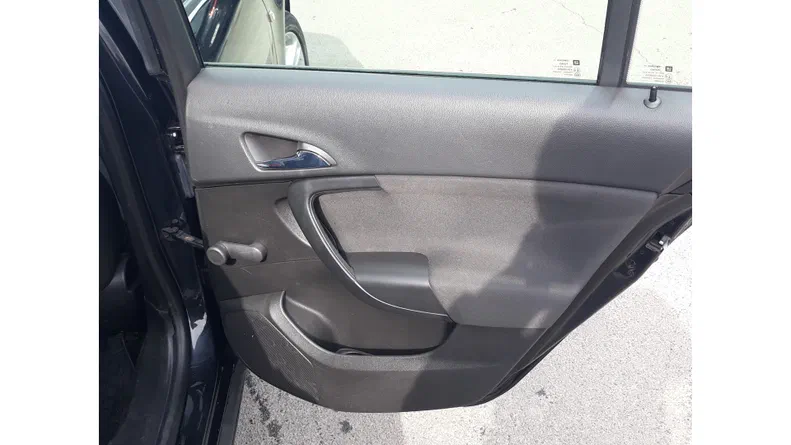 Opel Insignia 2012 - 10