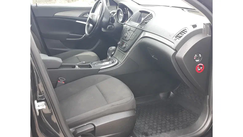 Opel Insignia 2012 - 9