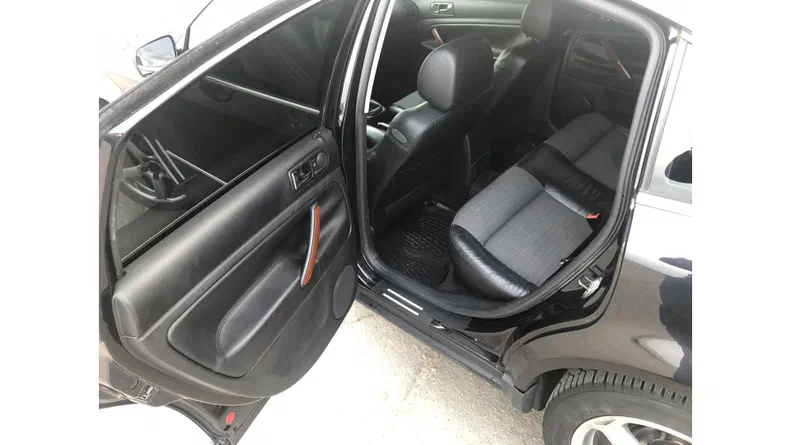 Volkswagen Passat 2003 - 12