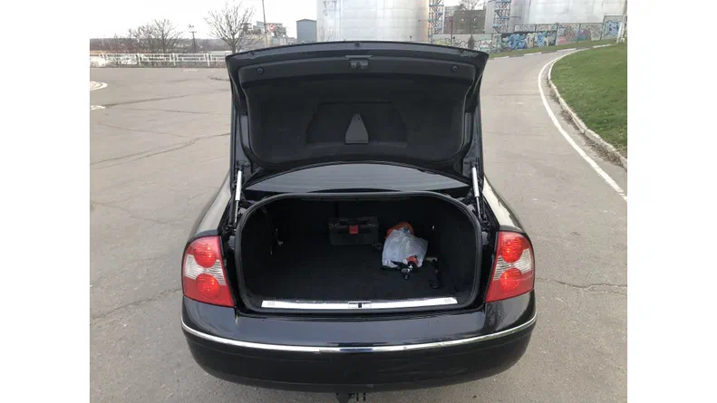 Volkswagen Passat 2003 - 9